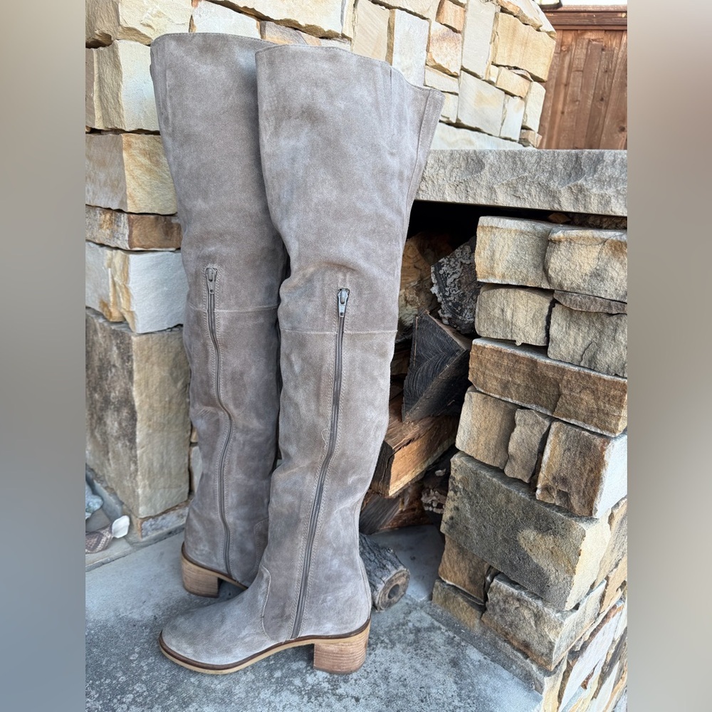 Seychelles Thigh High Leather Suede in‎ Taupe Over the Knee Boots Sz-7.5.  V